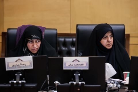 نشست کمیسیون بهداشت و درمان مجلس با حضور رئیس کمیته امداد امام خمینی(ره) 1401/09/20