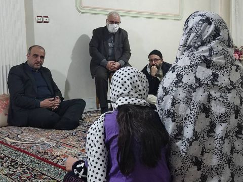 دیدار رئیس کمیته امداد با خانواده‌های ایتام تحت حمایت استان تهران 