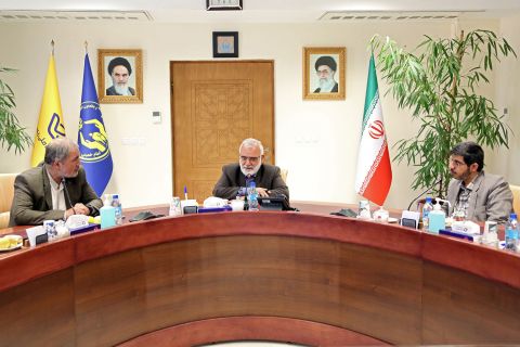 امضای تفاهم‌نامه همکاری کمیته امداد و شرکت ملی پست ایران 1402/07/29