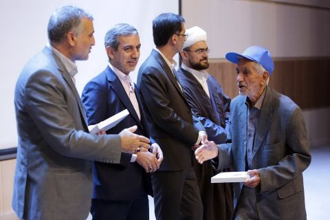 همایش تکریم از سالمندان تحت حمایت کمیته امداد در مشهد مقدس 1402/07/11